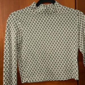 Cute Patterned Long Sleeve Tops Size M